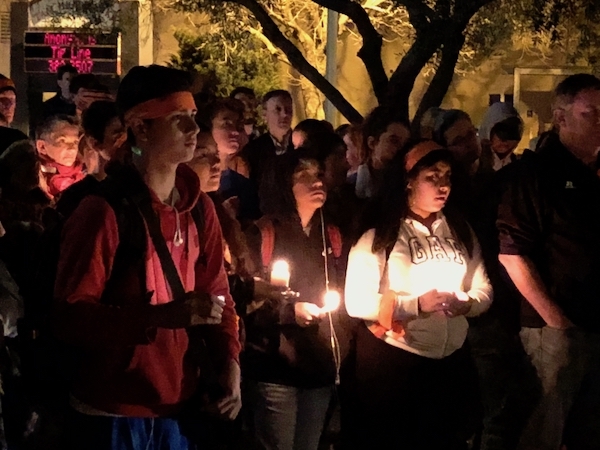 Wmc Fbomb Parkland Gun Violence Vigil 10819