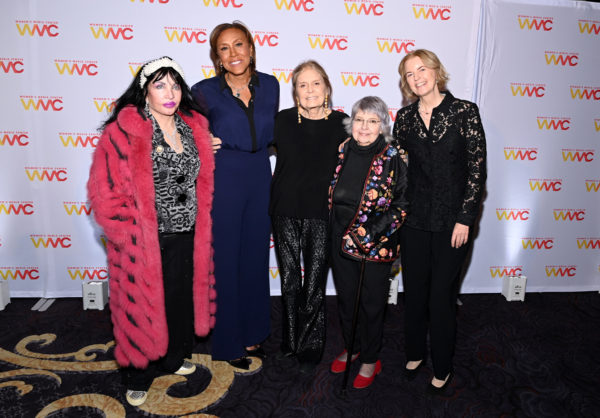 2022 Loreen Arbus Robin Roberts Gloria Steinem Robin Morgan Julie Burton Red Carpet 3 1442329999