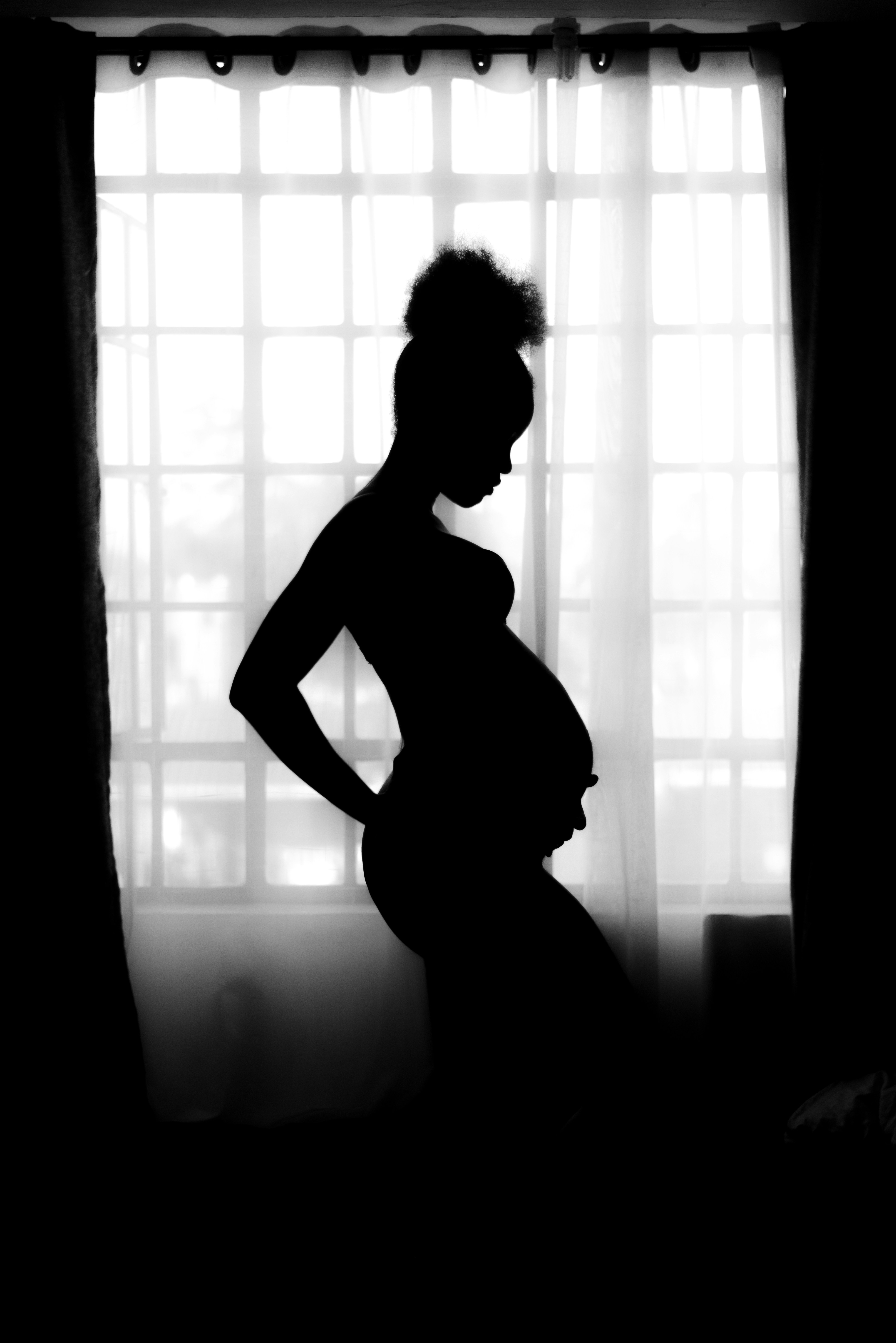 WMC_FBomb_pregnant_woman_Unsplash_11524