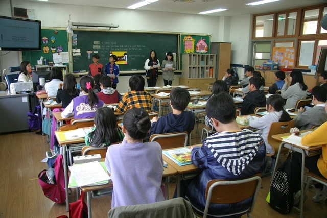 School class school children education 6c65b1