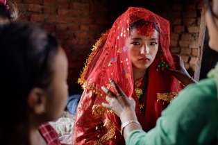 Wmc features child marriage Photo by Stephanie Sinclair Too Young to Wed 030426